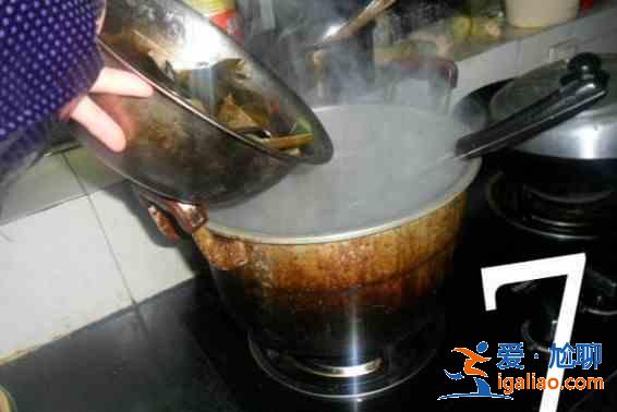 海帶藥膳排骨湯的做法？