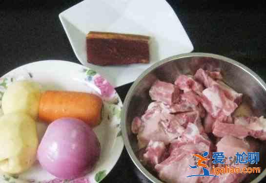 雜蔬臘肉排骨煲的做法？