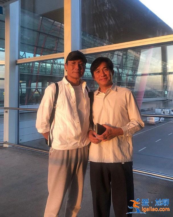 都叫Tony Leung！梁朝偉梁家輝機場偶遇合影