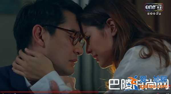 泰版《犀利人妻》小三撫摸姐夫 渣男被粉絲罵? 泰版《犀利人妻》小三撫摸姐夫 渣男被粉絲罵?