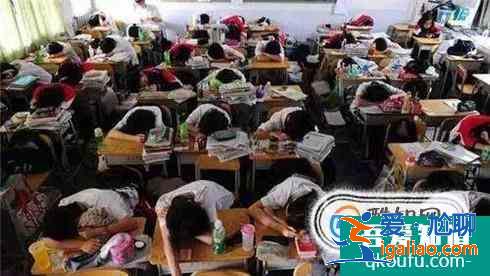 為什么很多人都勸考生考上大學后，千萬別復讀？