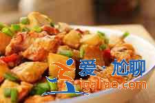 芋頭蒸排骨的做法? 芋頭蒸排骨的做法?