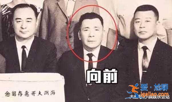 擔憂郭碧婷,向家不僅有花心的兄弟和欲跳海的姐姐,還有很多故事 擔憂郭碧婷,向家不僅有花心的兄弟和欲跳海的姐姐,還有很多故事