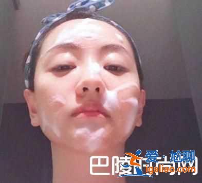 楊蓉整容了嗎？回應(yīng)貼出素顏照我是做保養(yǎng)的？
