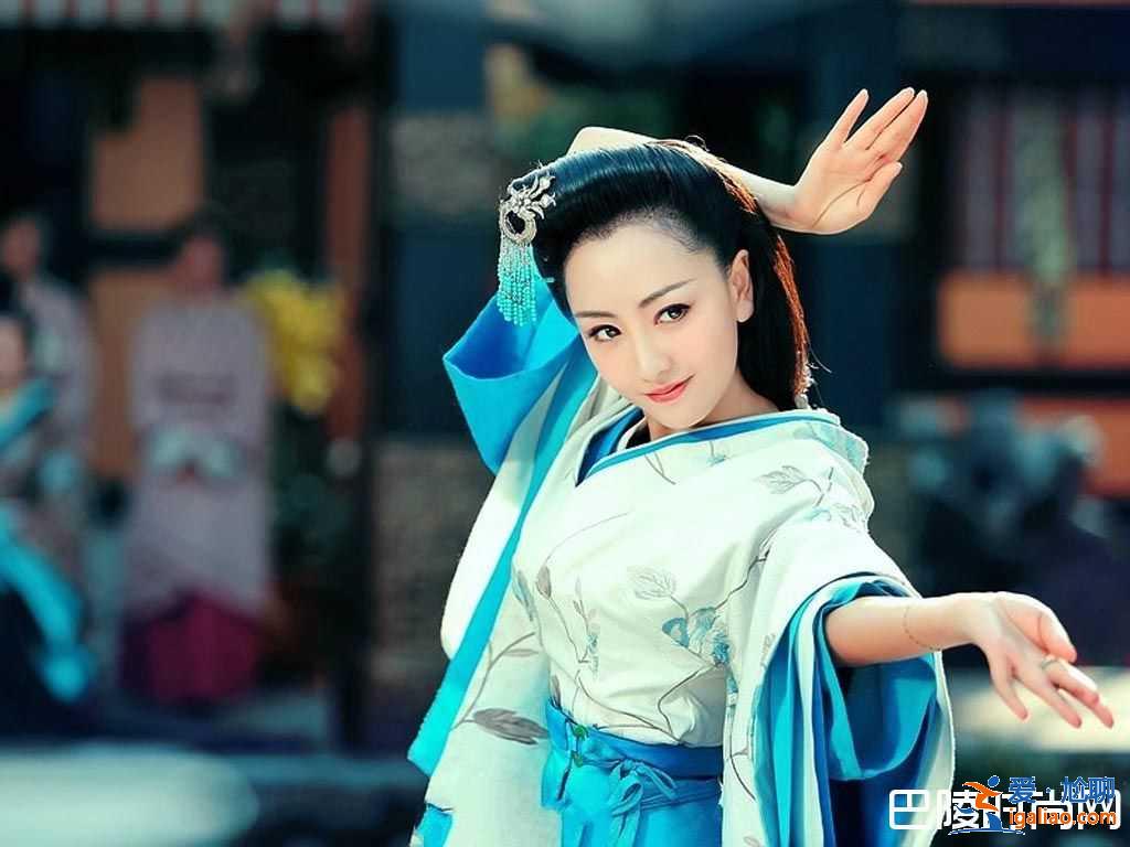 楊蓉整容了嗎？回應(yīng)貼出素顏照我是做保養(yǎng)的？