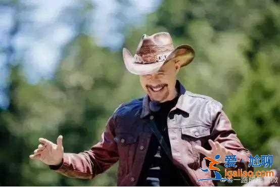 【娛樂熱點】李小璐帶女兒開直播;吳亦凡瘦了! 【娛樂熱點】李小璐帶女兒開直播;吳亦凡瘦了!