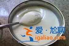 自制酸奶的方法? 自制酸奶的方法?