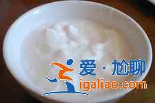 自制酸奶的方法? 自制酸奶的方法?