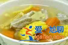 如何燉排骨湯？