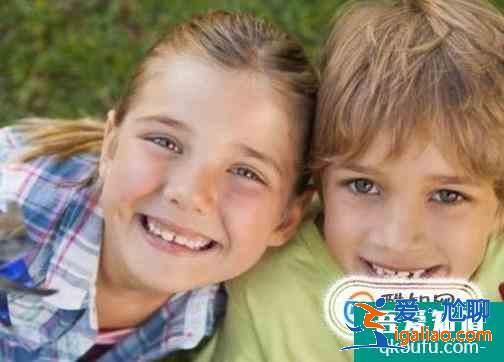 怎樣讓自卑的孩子變得自信?? 怎樣讓自卑的孩子變得自信??