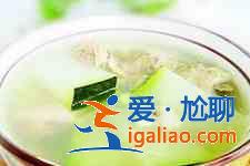 冬瓜薏米排骨湯? 冬瓜薏米排骨湯?