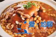 豬蹄燉黃豆的做法？