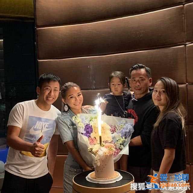 洗米嫂完勝，洗米華花3億做了結，與小三Mandy的感情結束！