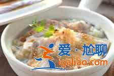 酸菜白肉的做法？