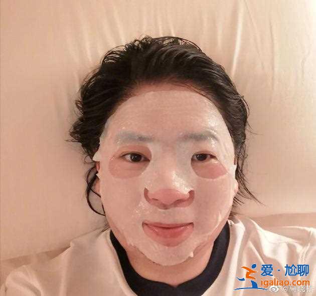 高曉松曬49歲的最后一張照片 網友：以為是傅首爾