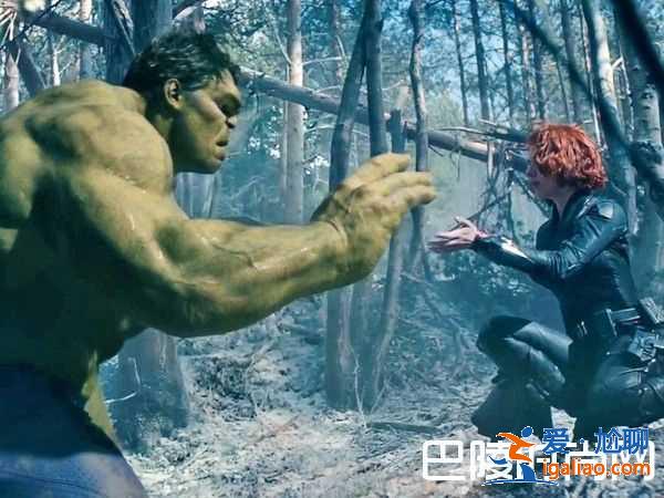 《復仇者聯盟3》浩克和黑寡婦的感情真相？
