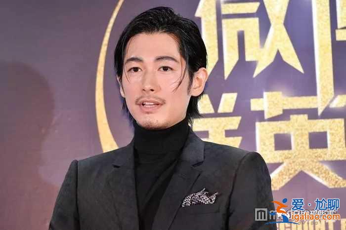 微博群英會(huì)在日本盛大舉行 中日明星紅毯爭奇斗艷 微博群英會(huì)在日本盛大舉行 中日明星紅毯爭奇斗艷