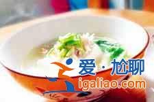 金針菇雞湯？