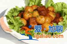 紅燒肉燉土豆的做法？