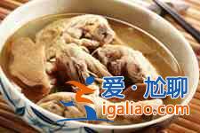 臺灣麻油雞？