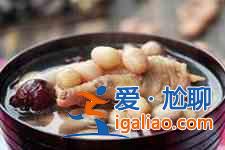 雞腳花生湯？