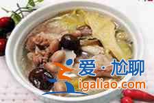 雞爪煲湯？
