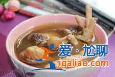 茶樹菇煲雞湯？