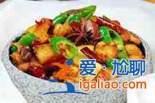 雞肉燉土豆的做法？