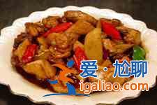 雞肉燉土豆的做法？