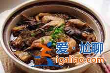 小雞燉蘑菇? 小雞燉蘑菇?