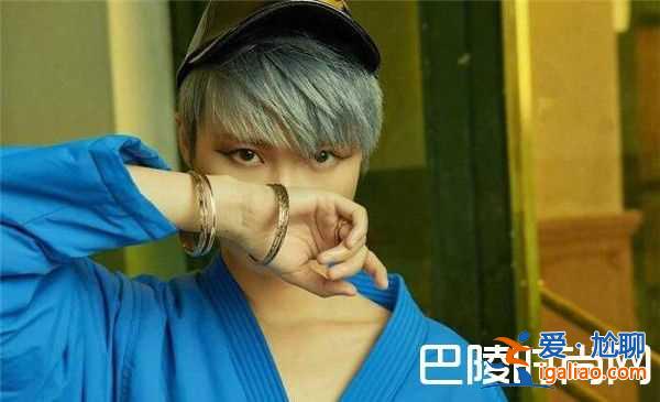 李宇春新專輯封面寫真很性感？