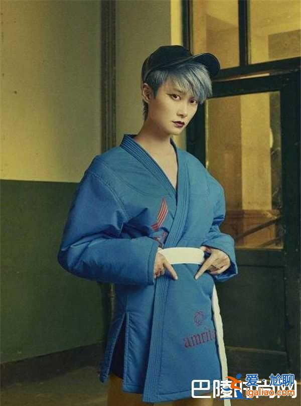 李宇春新專輯封面寫真很性感？