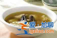 春節年夜飯：乳鴿枸杞湯？