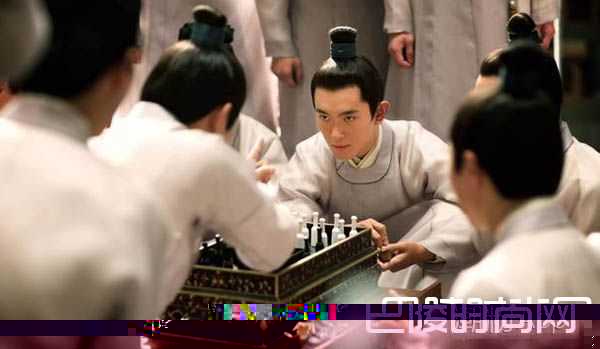 《凰權(quán)弈天下》質(zhì)感劇照吸引眼球？白敬亭新造型狂圈粉？
