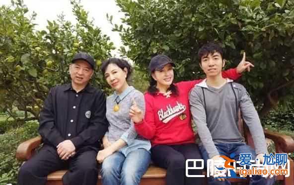 劉曉慶有兄弟姐妹嗎 劉曉慶妹妹劉曉紅照片？