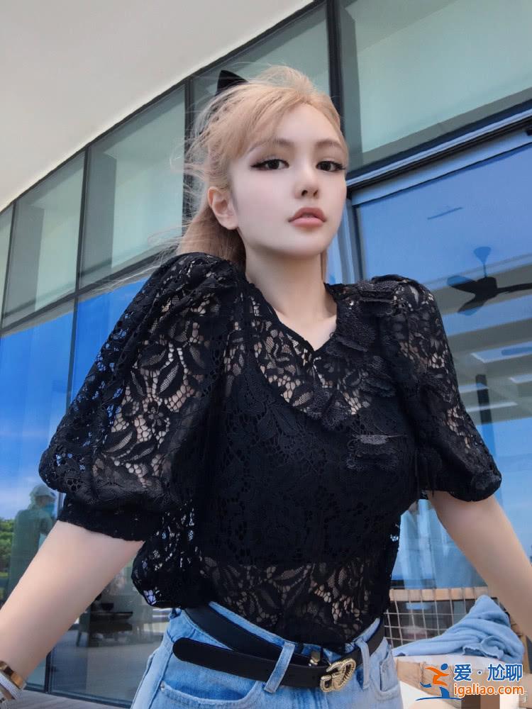 周揚青做客好友直播與照片差距大 回應P圖是網紅的基本職業素養