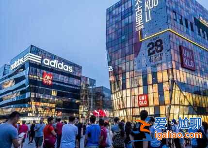 北京最新景點：三里屯優衣庫，你懂得？
