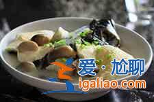 鰱魚燉豆腐？