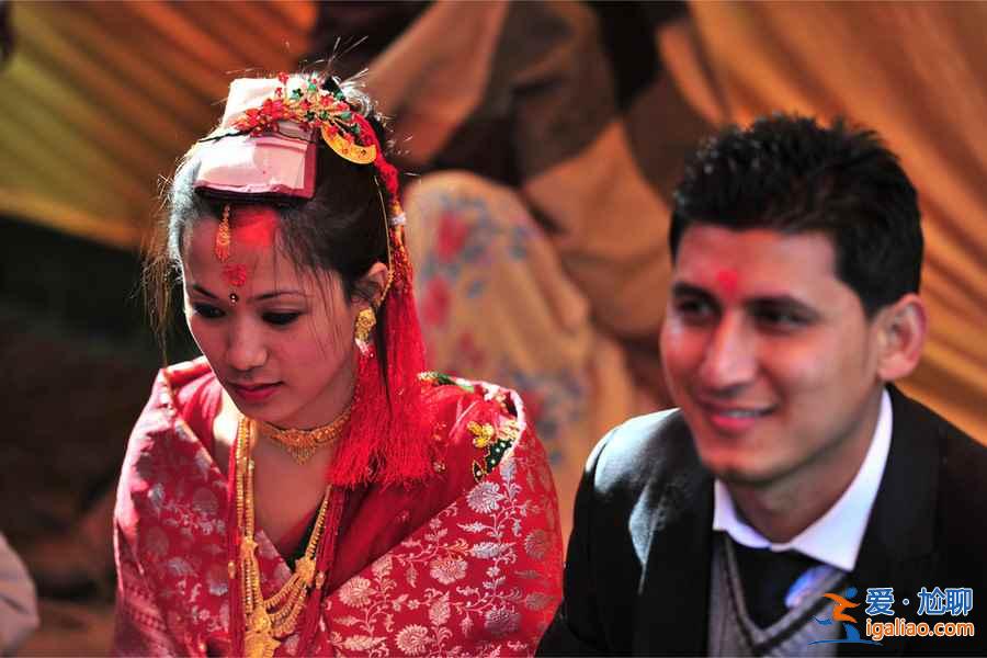 尼泊爾的尼瓦爾族女人，一生至少要結(jié)兩次婚？