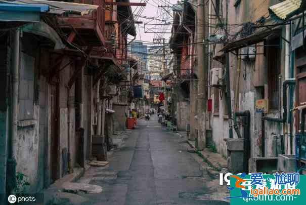 胡歌王家衛(wèi)都搶著拍，《繁花》究竟有什么魔力？