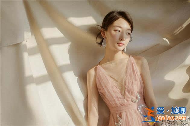 盤點(diǎn)對繼父母非常孝順的六位明星,看看他們是誰? 盤點(diǎn)對繼父母非常孝順的六位明星,看看他們是誰?