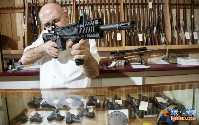 臺媒|臺灣都亂到這地步了，男子竟當街用沖鋒槍行兇[兇手]？