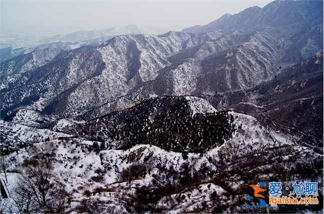 【冬天去八達嶺長城】冬天可以爬長城嗎，冬天八達嶺長城好玩不？