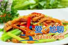 芹菜香干肉絲? 芹菜香干肉絲?