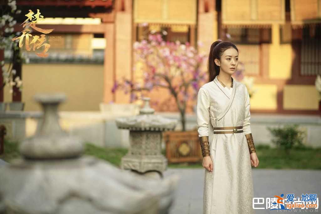 楚喬被宇文玥強(qiáng)吻 為什么不推開他？？