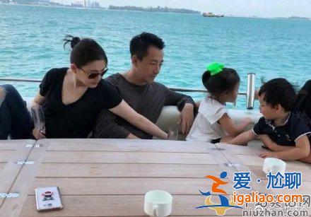 汪小菲直播被網友懟蹭大S熱度，汪小菲回：誰蹭誰啊，否認了