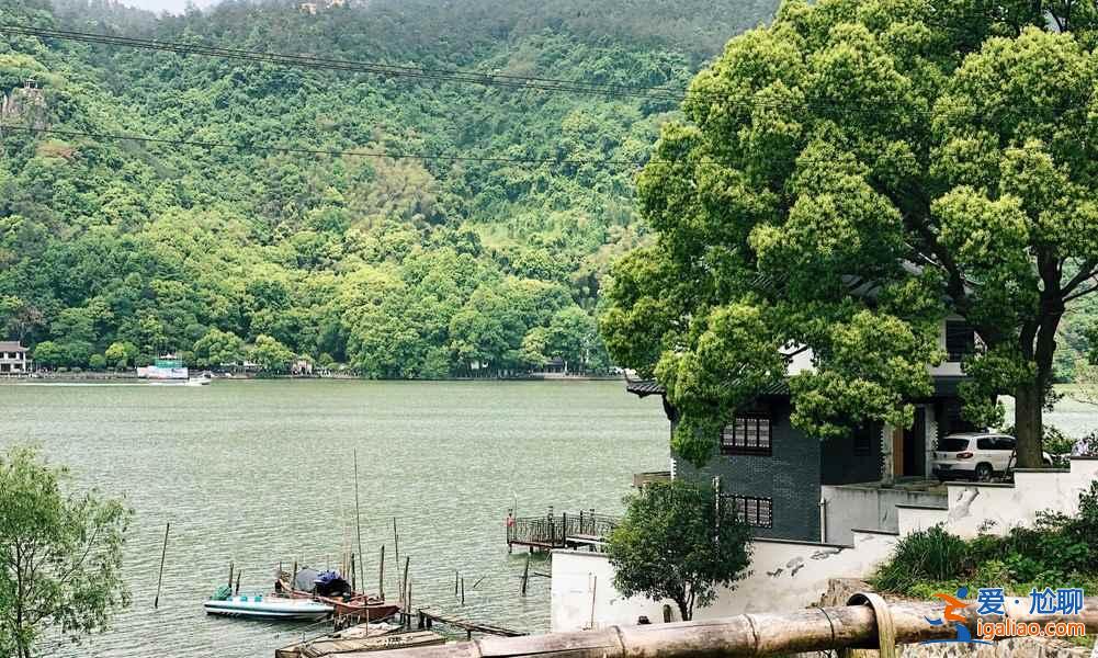 從杭州蕭山機場怎么去市區，杭州蕭山機場到市區有公交和地鐵嗎，杭州蕭山機場到市區的交通指南？