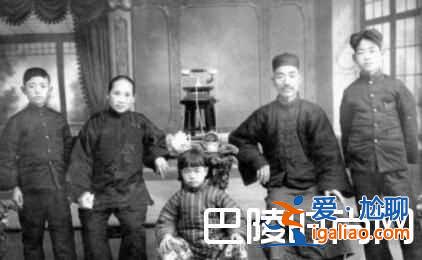 張藝謀背景曝光家祖宅比喬家大院還大,女兒嫁老外遭家暴,沒記性再嫁老外!？