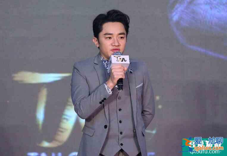 王祖藍體驗孕肚裝 一臉苦澀地撐著腰十分痛苦? 王祖藍體驗孕肚裝 一臉苦澀地撐著腰十分痛苦?