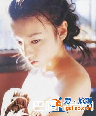 明星讓女兒喝馬桶水 林熙蕾泳裝事件早期獻身照遭扒? 明星讓女兒喝馬桶水 林熙蕾泳裝事件早期獻身照遭扒?